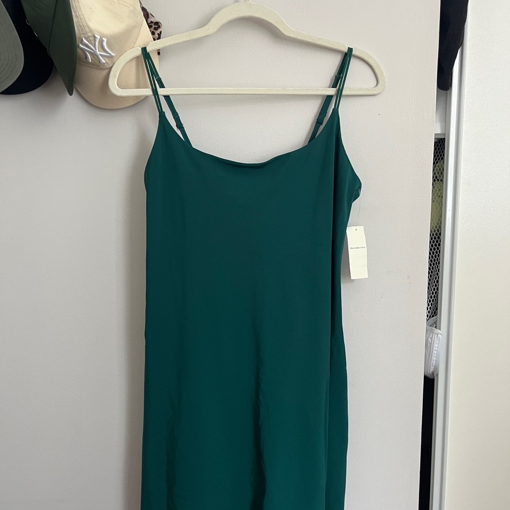 Abercrombie & Fitch Green Traveller Mini Dress (Medium, NWT)